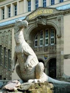 Zoo_Berlin_Aquarium_Iguanodon